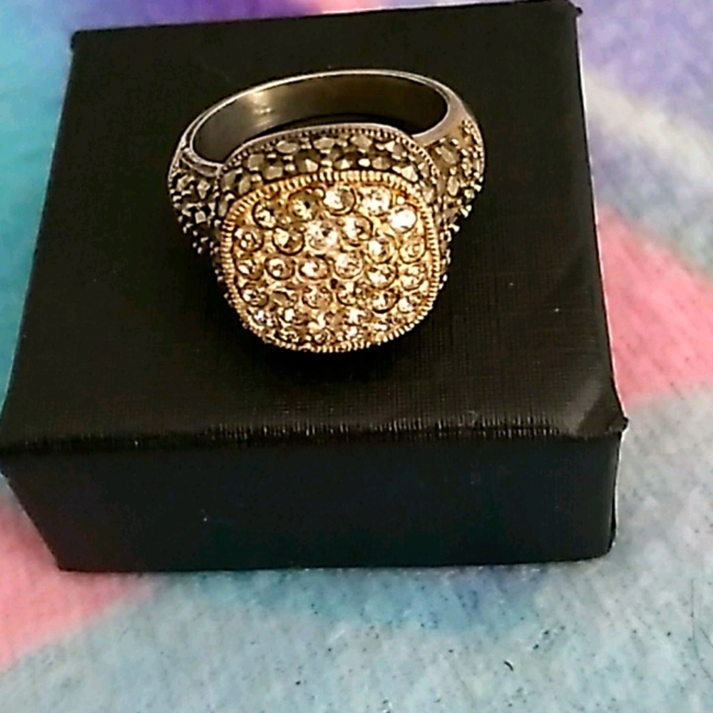 Vintage 925 with zircons ring